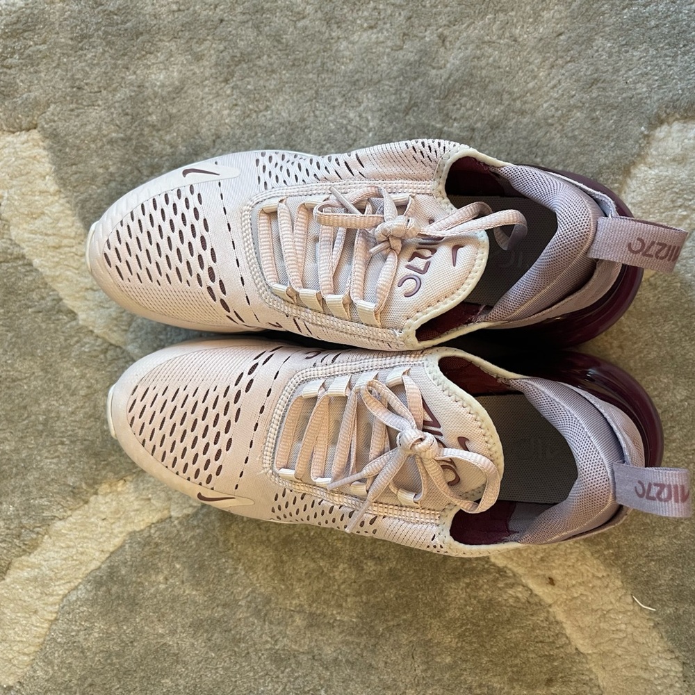 Nike air max!